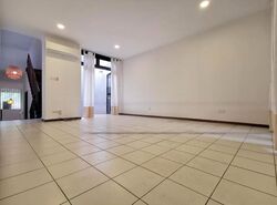 Chancery Lane (D11), Terrace #490906581
